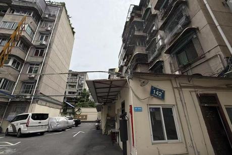 【锦苑小区】成都市龙泉驿区龙泉龙平路142号1栋1单元6层9号房产