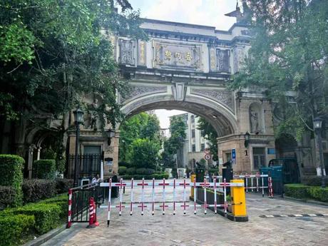 【鹭湖宫2区】万春镇天乡路二段88号附7号1栋2单元2层3号房屋包含室内家具家电、温江区万春镇天乡路二段88号附7号1栋1单元-1层153号车位