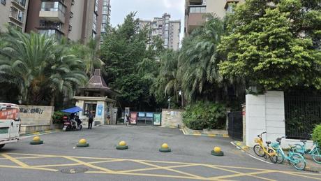 【富丽碧蔓汀】金牛区解放路一段75号3栋2单元16楼1601号
