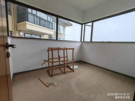 【龙光·玖誉府】南宁市兴宁区松柏路15号龙光·玖誉府15栋十六层1603号房