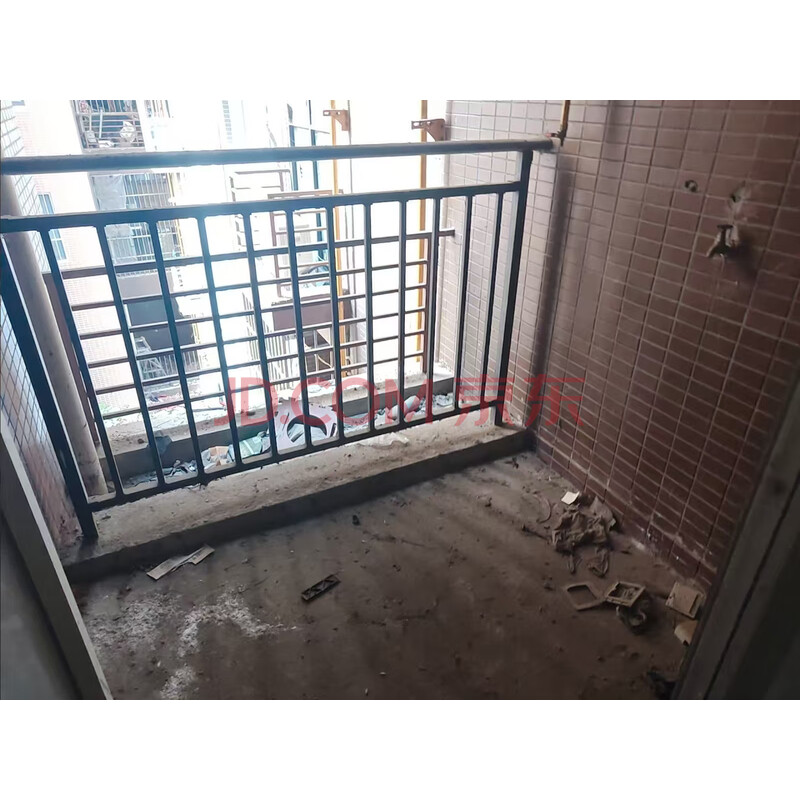 【西城·鸥鹭湾】成都市郫都区德源镇西源大道4599号3栋2单元3楼301号房屋