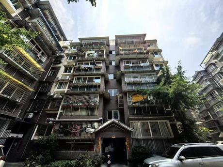 【青旅西川小区】都江堰市江安中路62号1栋3单元1层1号住宅