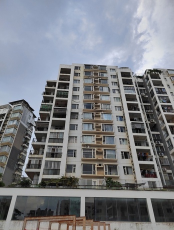 【万正·假日风景】青秀区仙葫大道中3号万正·假日风景四期6号楼2单元8层2-802号房