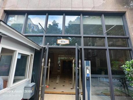 【炜岸城】位于四川省成都市龙泉驿区驿都西路3666号(炜岸城)40栋2单元23-24层2311号的住宅一处