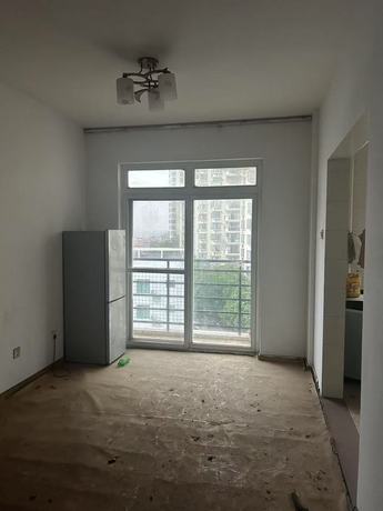 【万正·假日风景】南宁市青秀区仙葫大道中3号万正·假日风景四期7号楼1单元1-802号不动产【包含室内装修、附着物等】