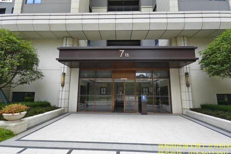 【中建凤凰湖畔】成都市青白江区凤凰东二路33号7栋1单元6层601号【产权证号:川(2024)青白江区不动产权第0011497;唯一号:1335077】