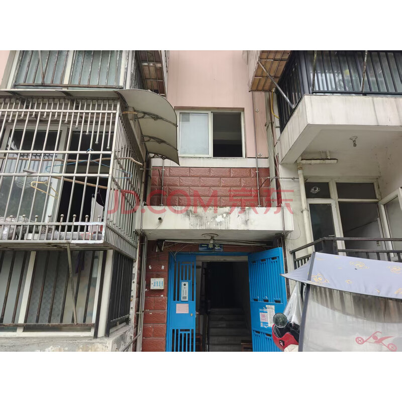 【宏翔兴居】成都市青白江区华逸路688号4栋1单元1楼2号房屋