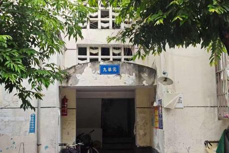 【静园】位于四川省成都市龙泉驿区龙泉街道龙都南路481号1栋9单元3号住宅一处